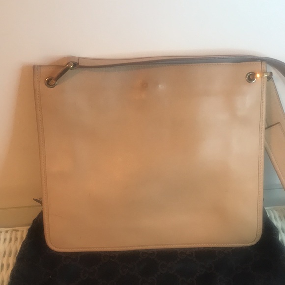 Authentic Gucci leather bag. Beige with gold hardware. - Picture 17 of 17